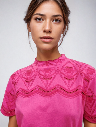 T-shirt Orné de Broderies